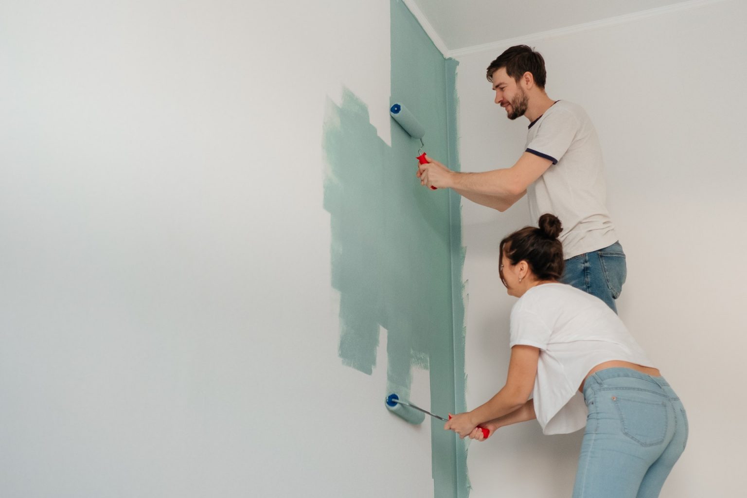 How to Paint Trim After Walls are Painted